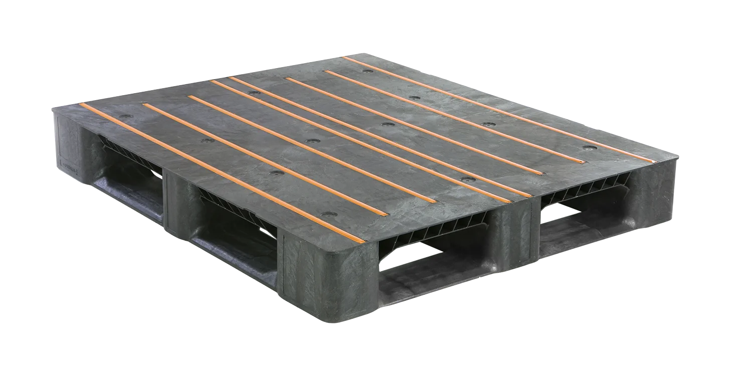 Palettes plastique 1200 x 1000 plateau ferm&eacute; 5 semelles medium Antid&eacute;rapant - 4qp1210mb5r cd ao isol vrijstaand web 1 - 4.QP1210MB5R-CD-AO